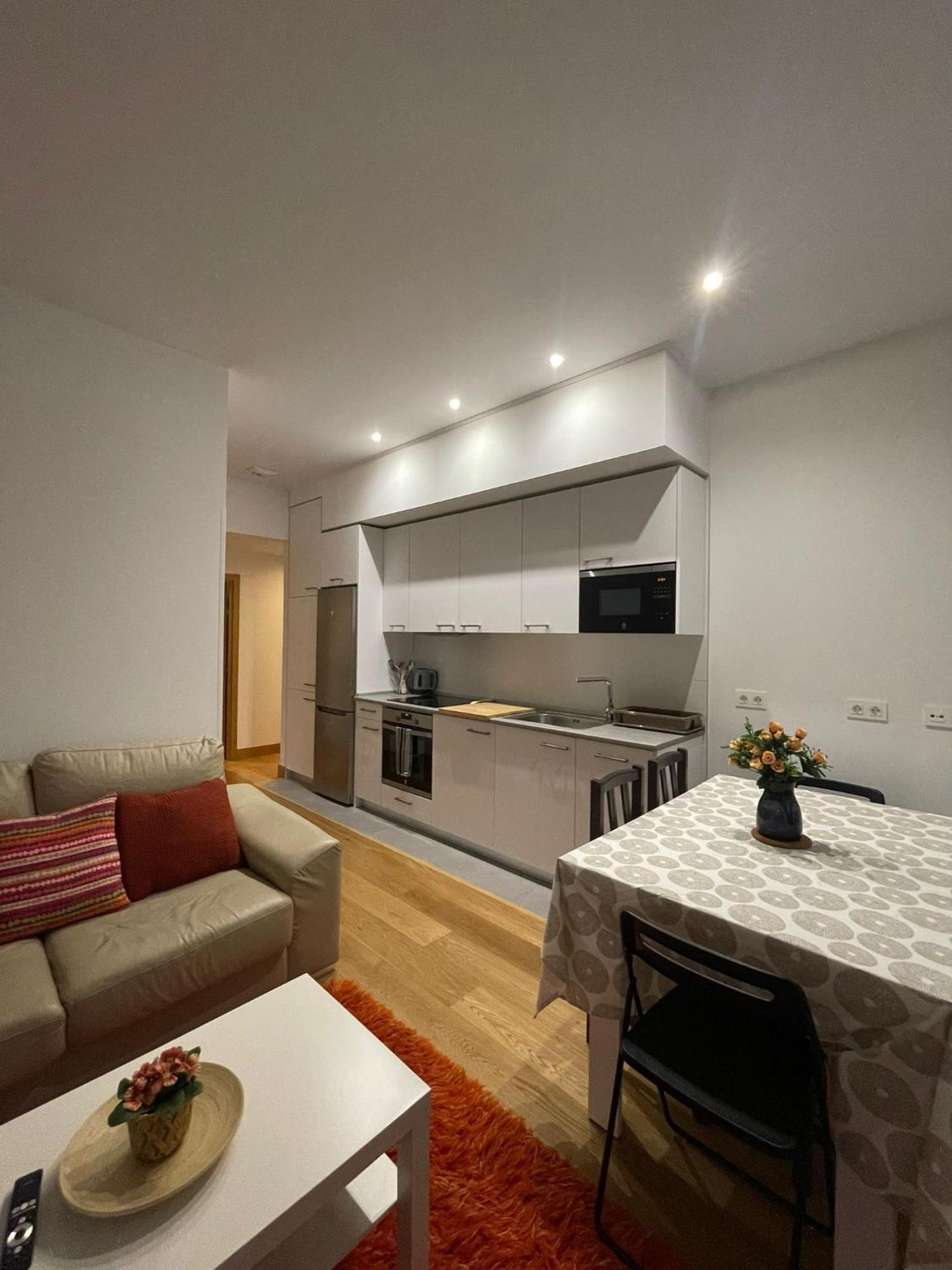 Modern Bilbao Apartment บารากัลโด ภายนอก รูปภาพ