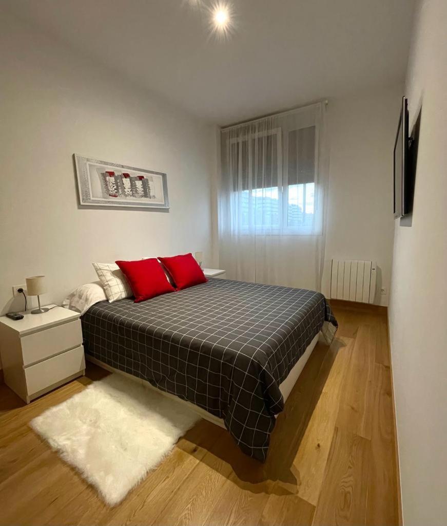 Modern Bilbao Apartment บารากัลโด ภายนอก รูปภาพ