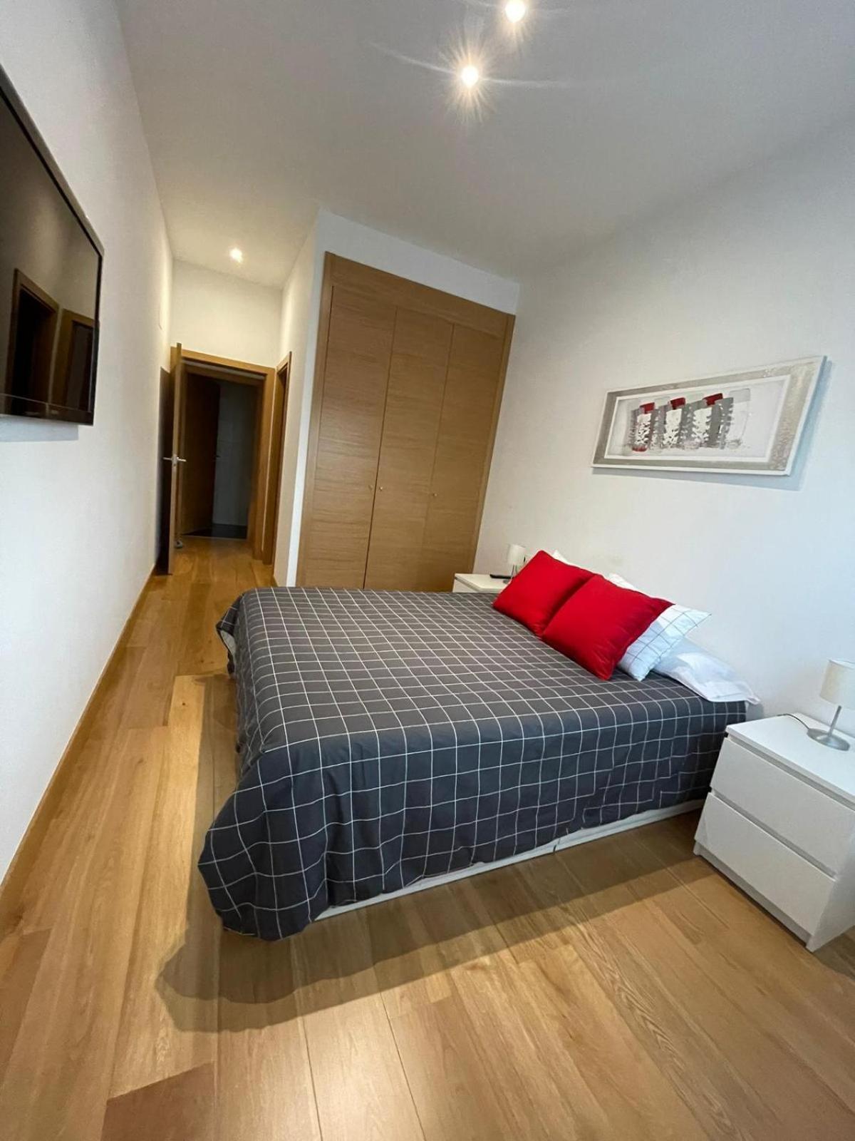 Modern Bilbao Apartment บารากัลโด ภายนอก รูปภาพ