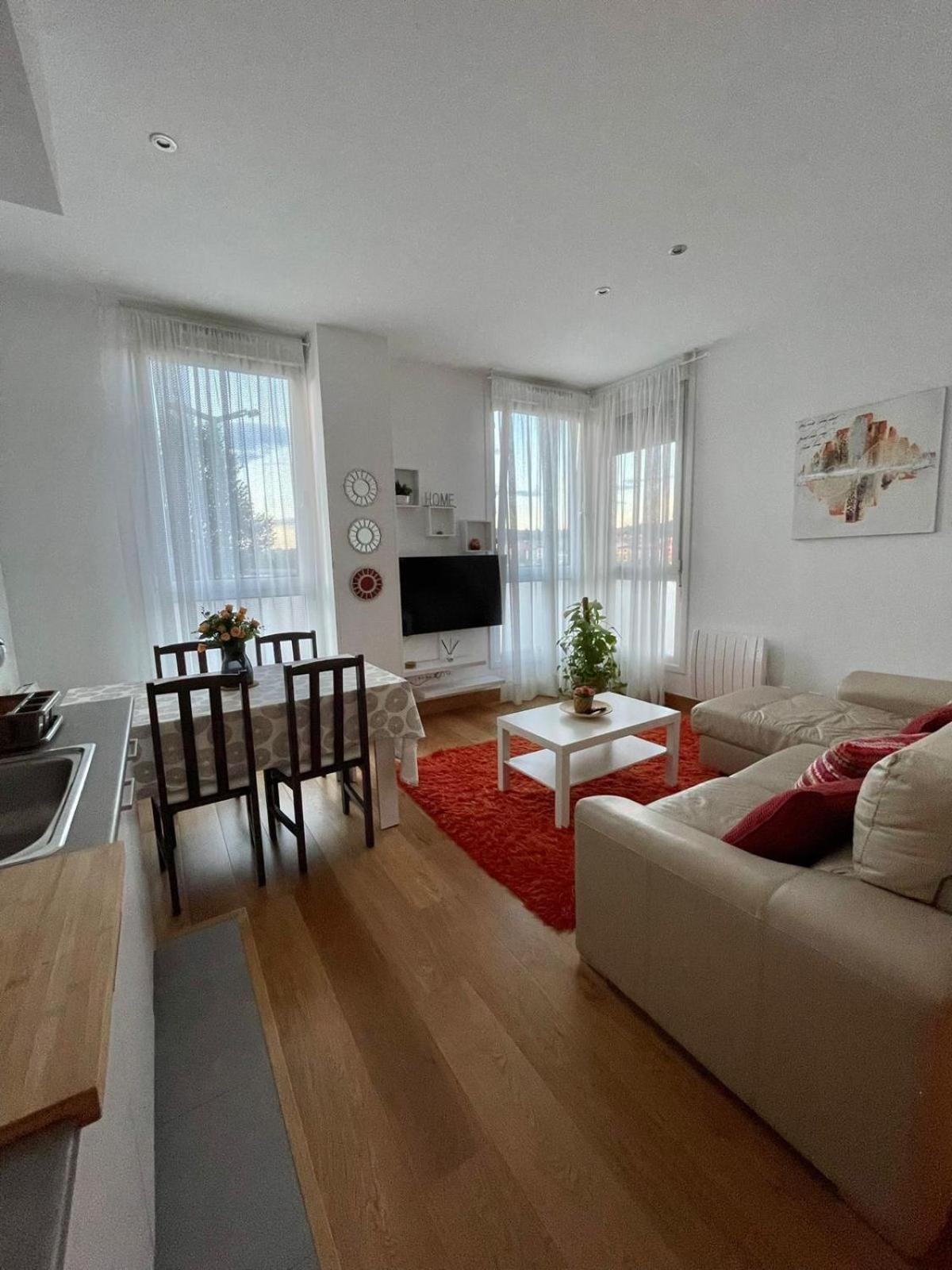 Modern Bilbao Apartment บารากัลโด ภายนอก รูปภาพ